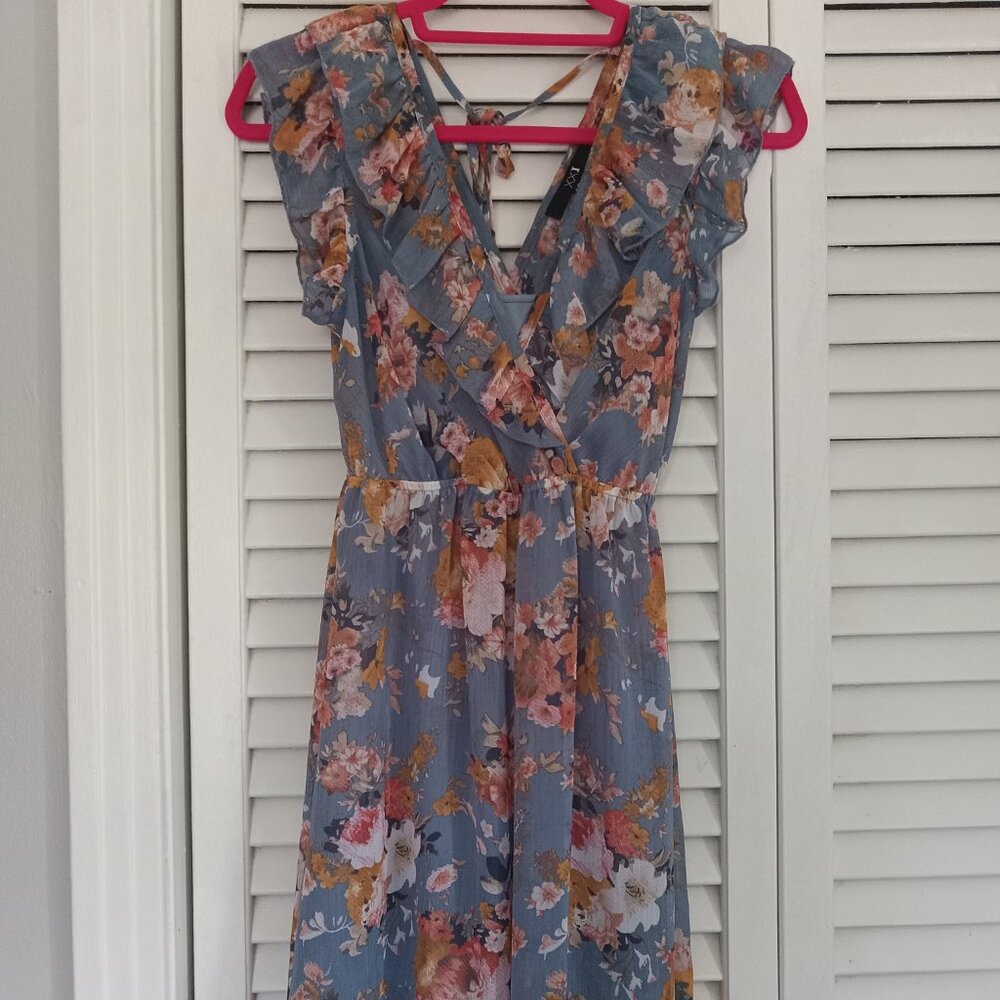 Forever 21 flowy floral dress Size S